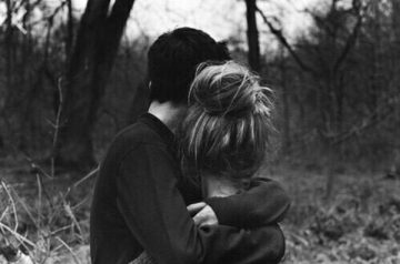 Nằm mơ thấy chồng mình ngoại tình là điềm báo gì?